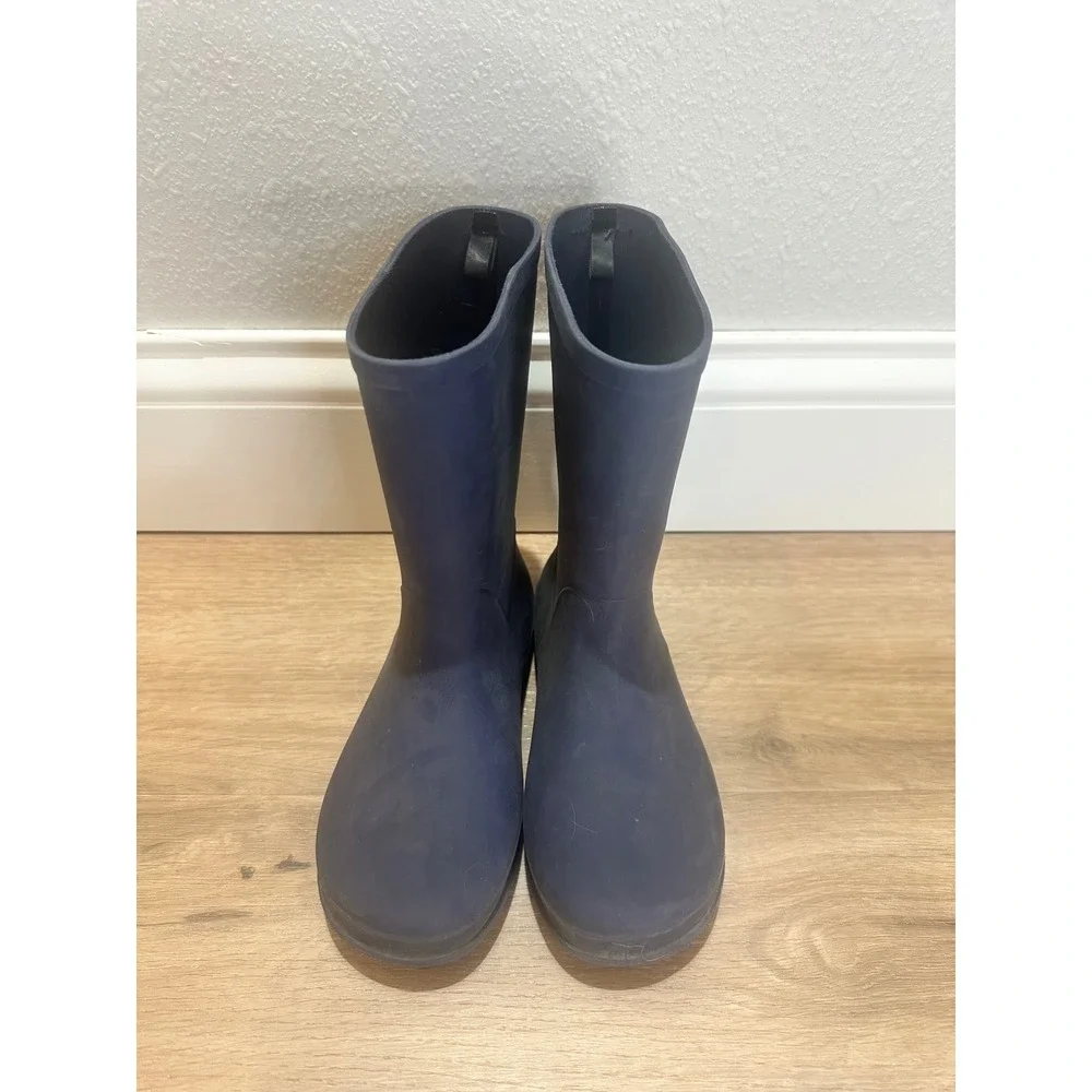 Target Rain Boots Kids Size 13 Navy Blue Waterproof Rubber Puddle Jumpers Spring